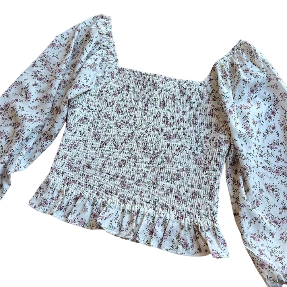 Puff sleeve floral top